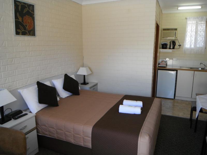 Bondi Motel Мори Экстерьер фото
